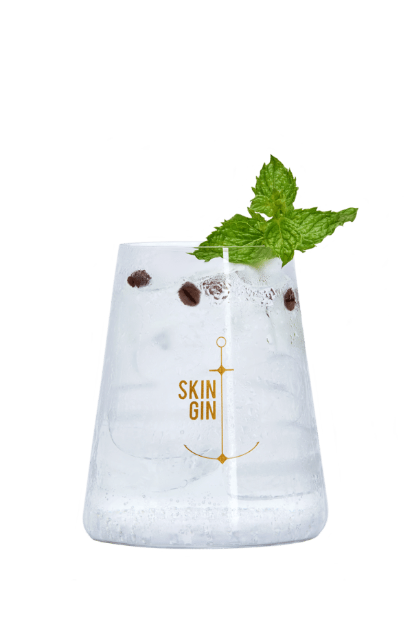 07_SKIN_GIN_Becherglas_Coffee_Kiss_1280x1920px_Drink